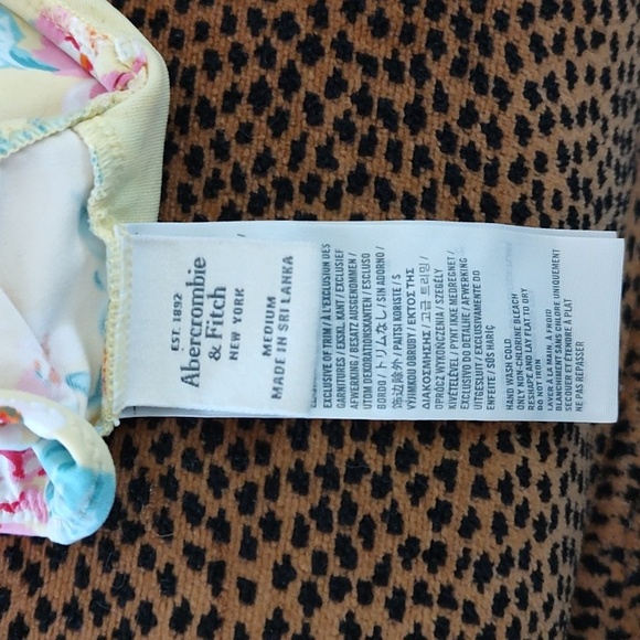 Bikini Top - Picture 3 of 3